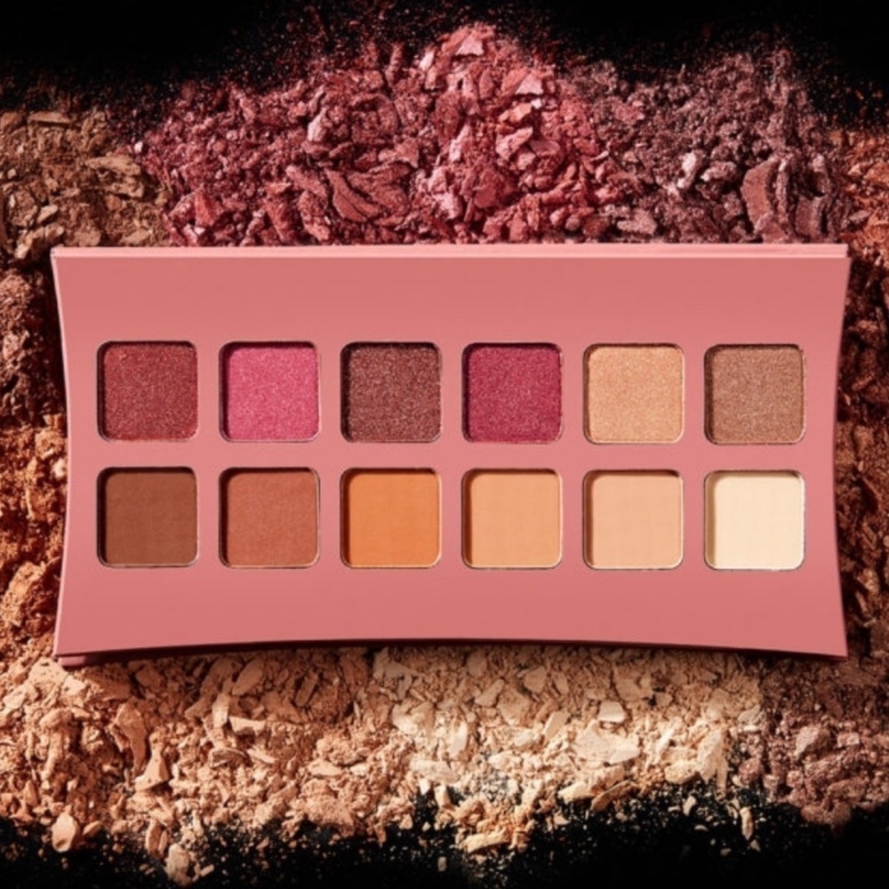 ILLAMASQUA Unveiled Artistry Palette Eyeshadow